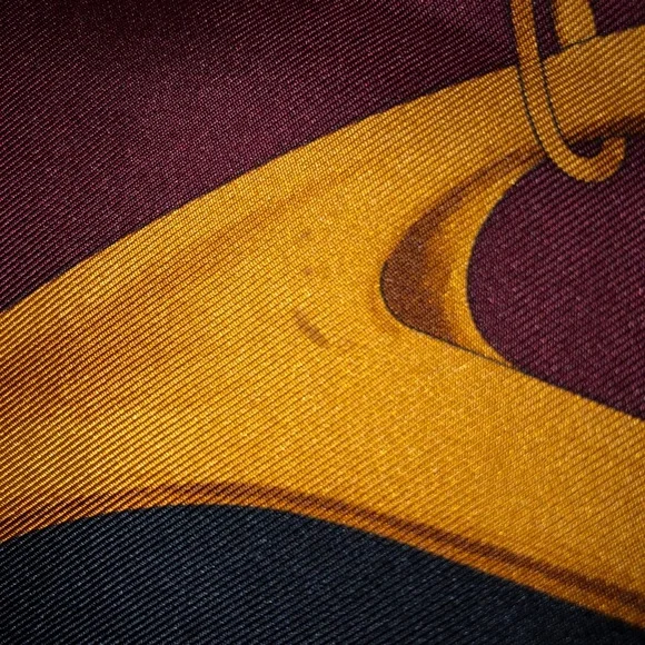 Ralph Lauren purple label collection 100% silk horse print super rich sc… - Picture 6 of 6